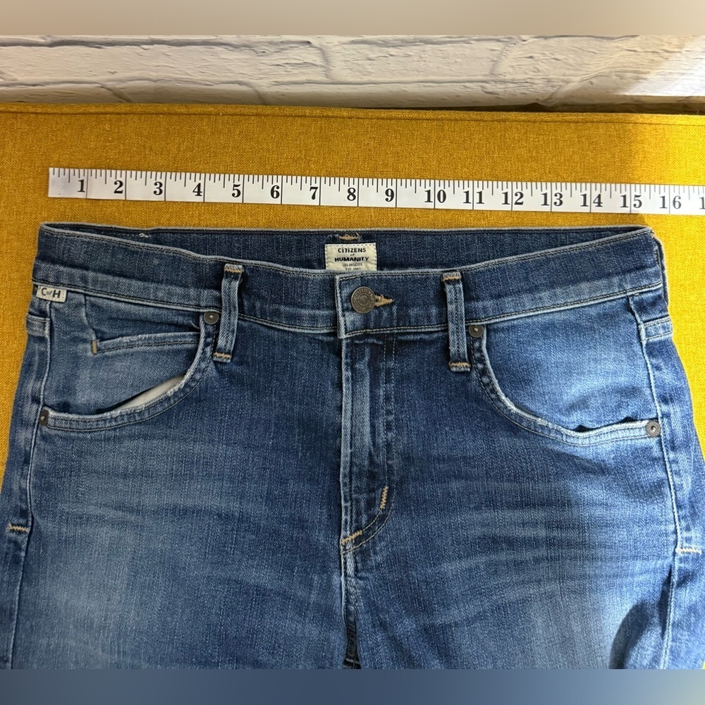 Citizens of Humanity Premium Vintage Cropped Blue Jeans, Size 28 - Picture 10 of 10